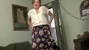 Hairy amateur craving fingering