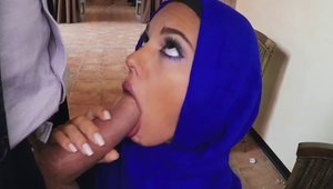 Hairy arab amateur cumshot in HD